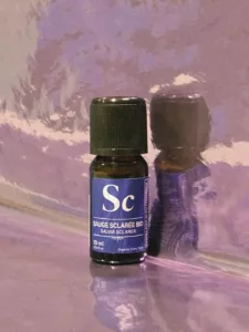 flacon huile essentielle sauge sclarée bioi distillerie bleu provence